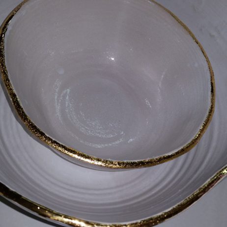 Combination of gold in ceramics